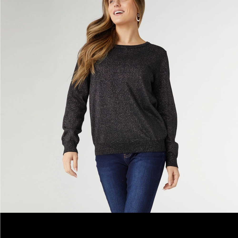 Coco + Carmen Women’s Glarus Top with Lurex and Keyhole Detail.